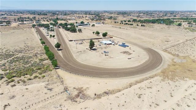 9983 Choiceana Avenue, Hesperia, CA 92345