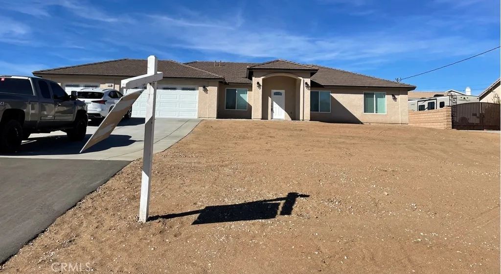 15648 Halinor, Hesperia, CA 92345