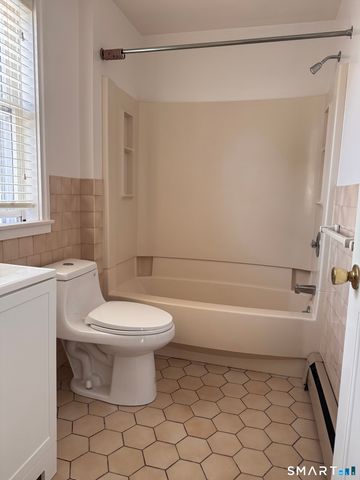 70 Central Avenue, Hamden, CT 06517