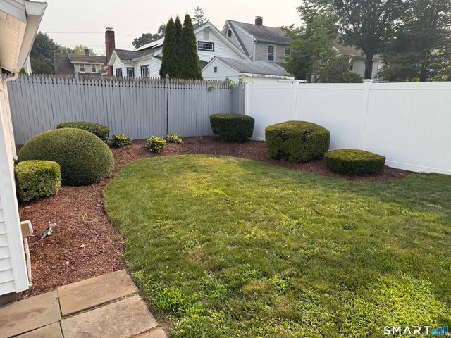 70 Central Avenue, Hamden, CT 06517