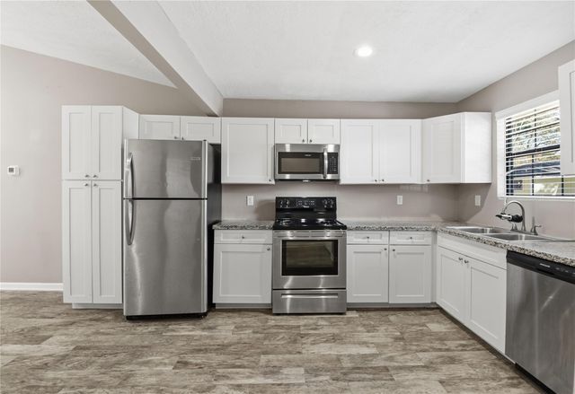 3496 Balboa Circle Circle 39, Montgomery, TX 77356