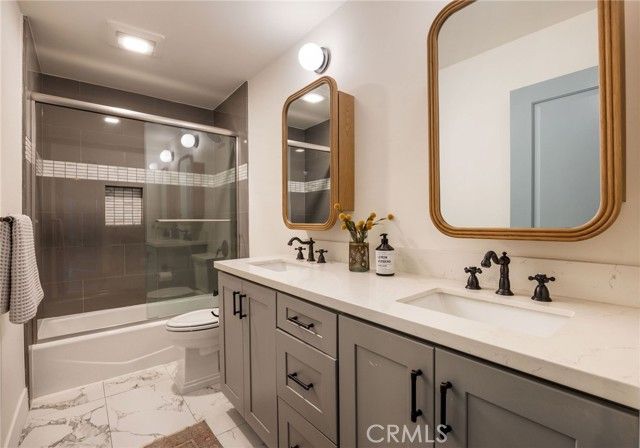 1096 Tulare, Costa Mesa, CA 92626