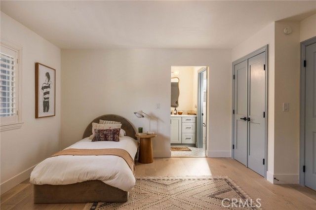 1096 Tulare, Costa Mesa, CA 92626