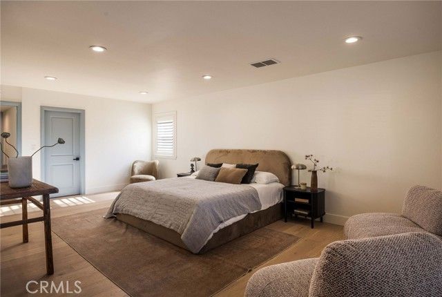 1096 Tulare, Costa Mesa, CA 92626