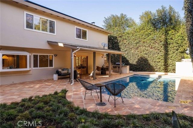1096 Tulare, Costa Mesa, CA 92626