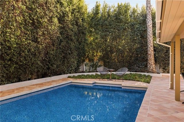 1096 Tulare, Costa Mesa, CA 92626