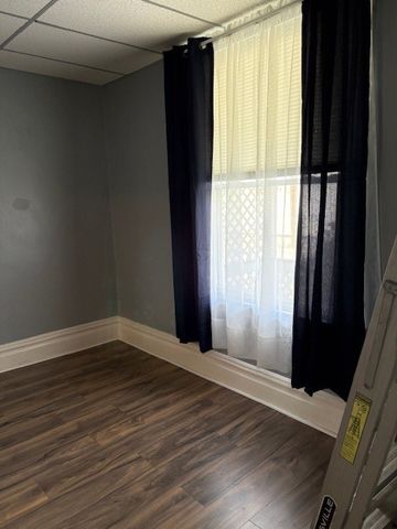 505 W Wayne St, City Of But Sw, PA 16001