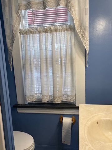 505 W Wayne St, City Of But Sw, PA 16001