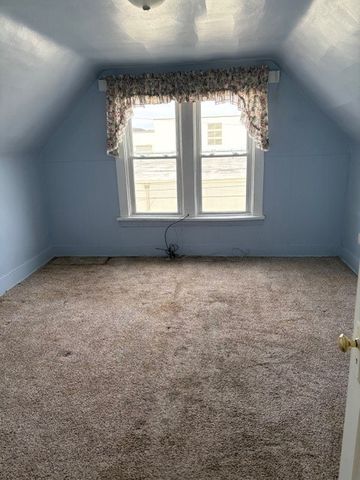 505 W Wayne St, City Of But Sw, PA 16001