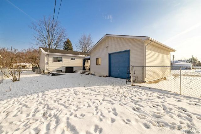 29590 Cotton Road, Chesterfield, MI 48047