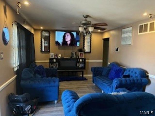 340 Patterson Lane, Florissant, MO 63031