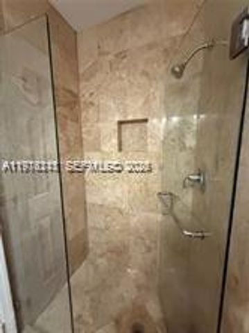 8435 Crespi Blvd 6, Miami Beach, FL 33141