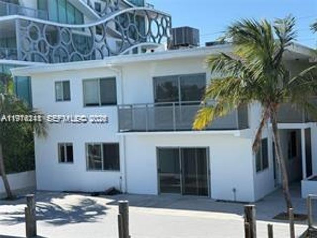 8435 Crespi Blvd 6, Miami Beach, FL 33141