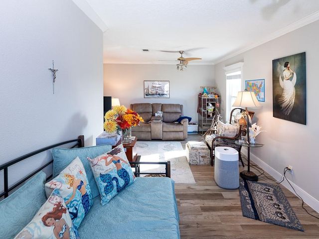 4019 3rd Street, Galveston, TX 77554