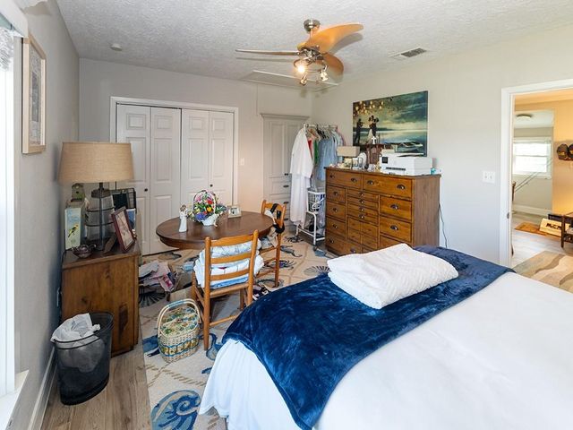 4019 3rd Street, Galveston, TX 77554