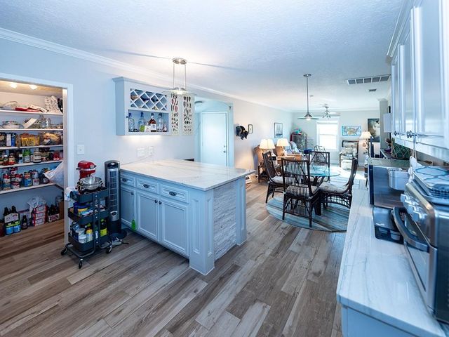 4019 3rd Street, Galveston, TX 77554