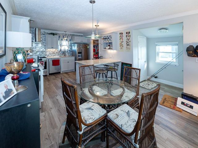 4019 3rd Street, Galveston, TX 77554