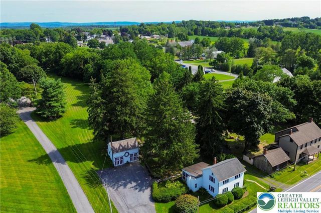 666 Point Phillips Road, Moore Twp, PA 18014