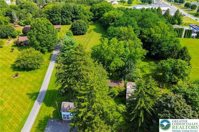 666 Point Phillips Road, Moore Twp, PA 18014