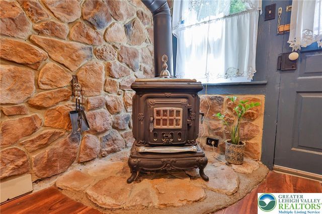 666 Point Phillips Road, Moore Twp, PA 18014