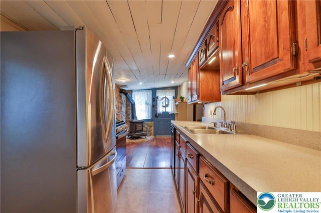 666 Point Phillips Road, Moore Twp, PA 18014
