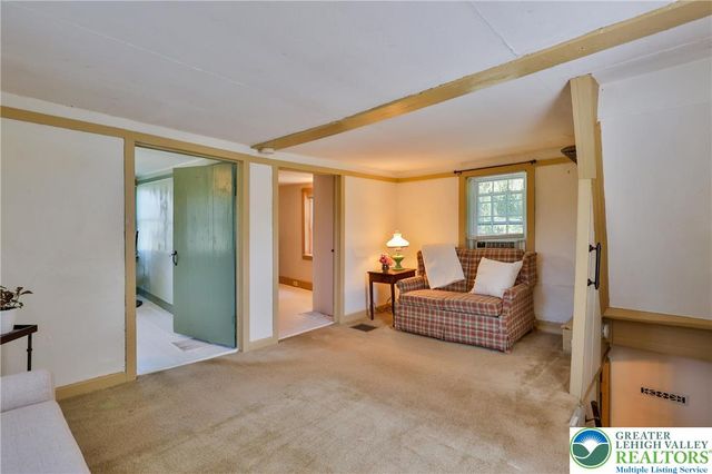 666 Point Phillips Road, Moore Twp, PA 18014
