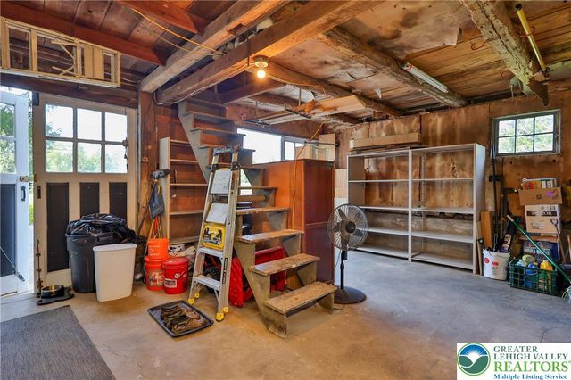 666 Point Phillips Road, Moore Twp, PA 18014