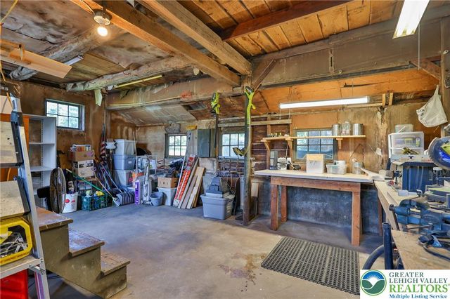 666 Point Phillips Road, Moore Twp, PA 18014