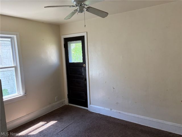 11905 Shadeland Avenue, Cleveland, OH 44108