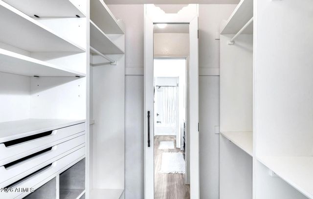 1633 E LAKESIDE Drive 131, Gilbert, AZ 85234