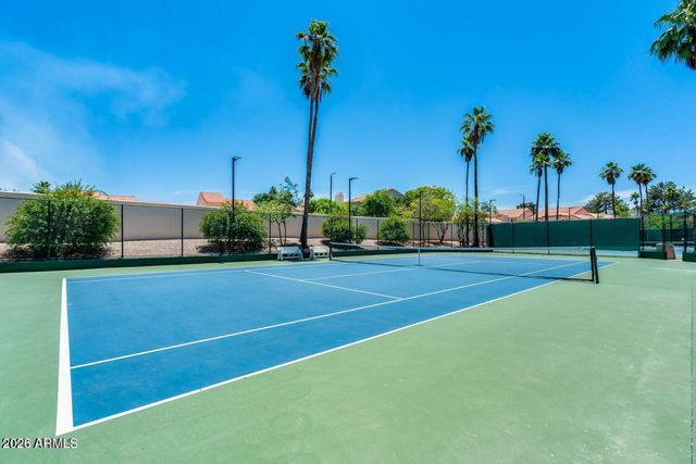 1633 E LAKESIDE Drive 131, Gilbert, AZ 85234