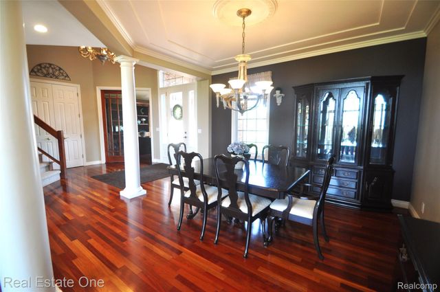 3648 W Tienken Road, Rochester Hills, MI 48306