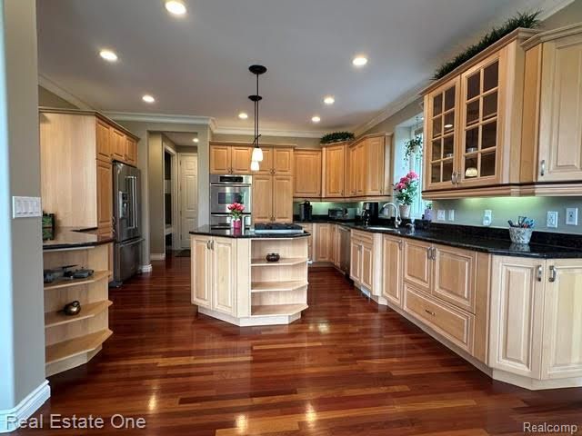 3648 W Tienken Road, Rochester Hills, MI 48306