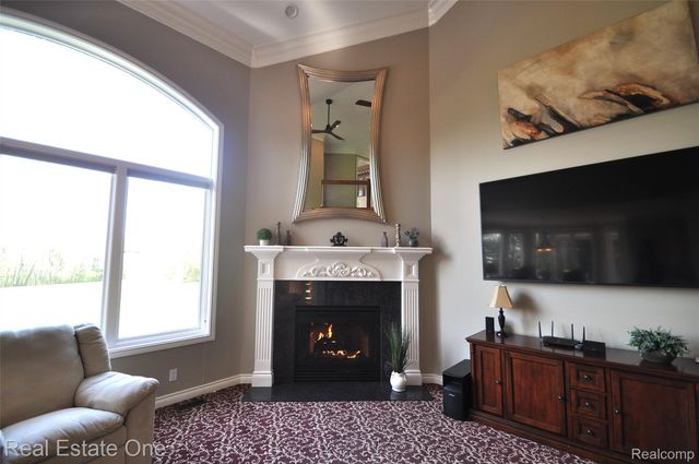 3648 W Tienken Road, Rochester Hills, MI 48306