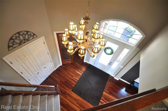 3648 W Tienken Road, Rochester Hills, MI 48306