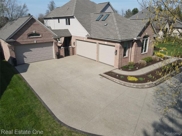 3648 W Tienken Road, Rochester Hills, MI 48306