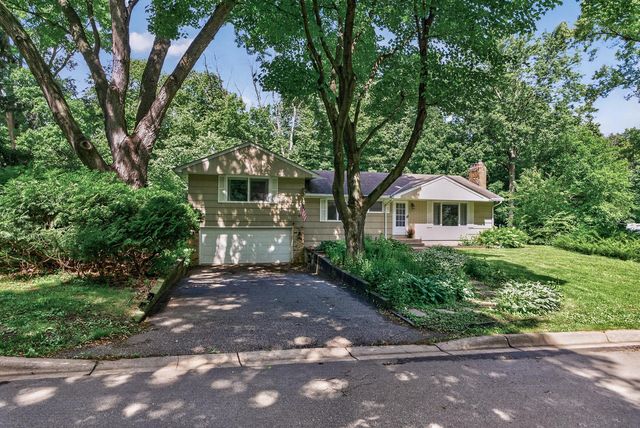 4830 Shady Lane N, Minnetonka, MN 55345