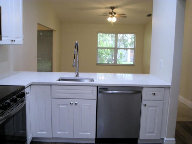 5085 Bottlebrush Street, Delray Beach, FL 33484