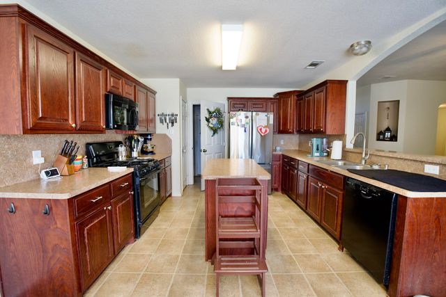 8811 16th Street, Lubbock, TX 79416