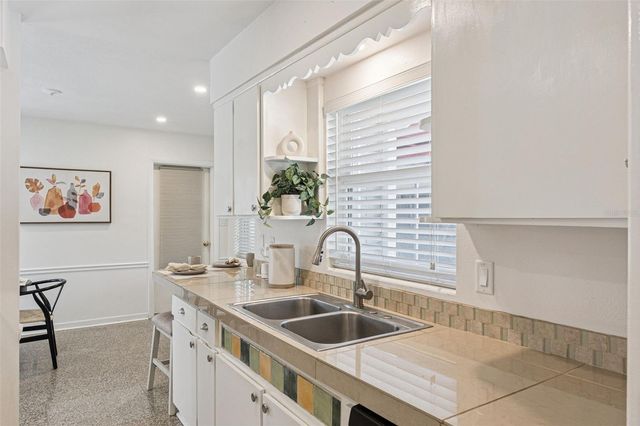 1512 OVERLAKE AVENUE, Orlando, FL 32806