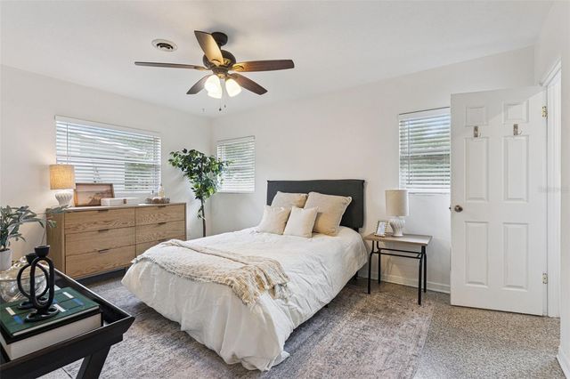 1512 OVERLAKE AVENUE, Orlando, FL 32806