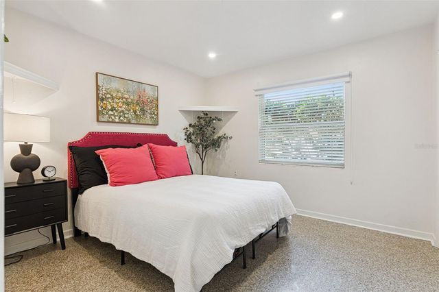 1512 OVERLAKE AVENUE, Orlando, FL 32806