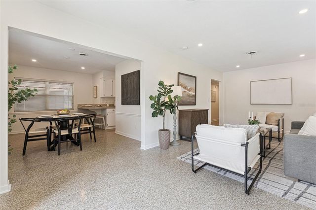 1512 OVERLAKE AVENUE, Orlando, FL 32806