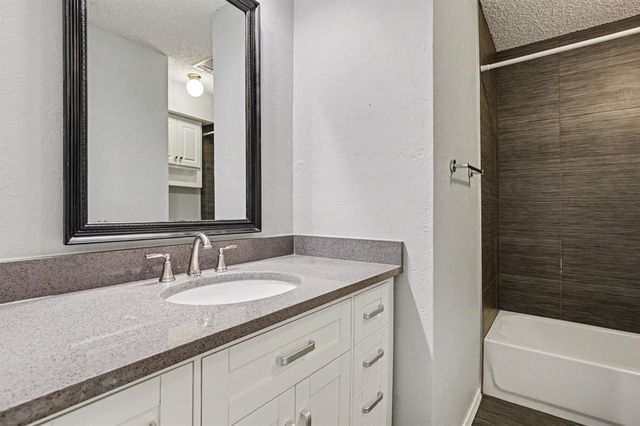 6409 Lyrewood Terrace, Oklahoma City, OK 73132
