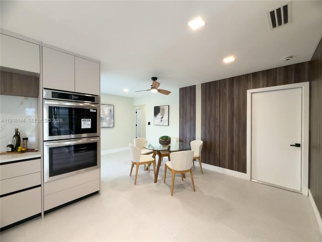 5561 NE 28th Ave, Fort Lauderdale, FL 33308