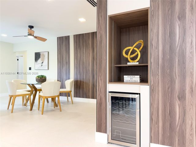 5561 NE 28th Ave, Fort Lauderdale, FL 33308