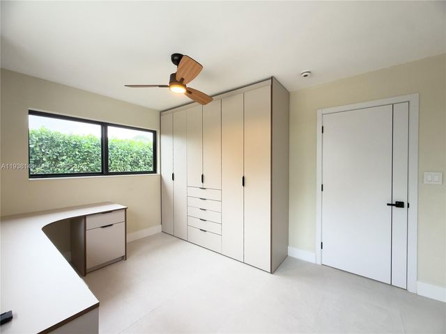 5561 NE 28th Ave, Fort Lauderdale, FL 33308