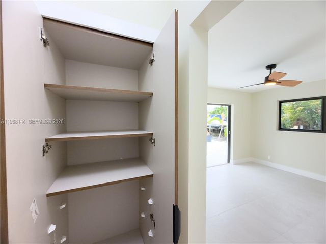 5561 NE 28th Ave, Fort Lauderdale, FL 33308