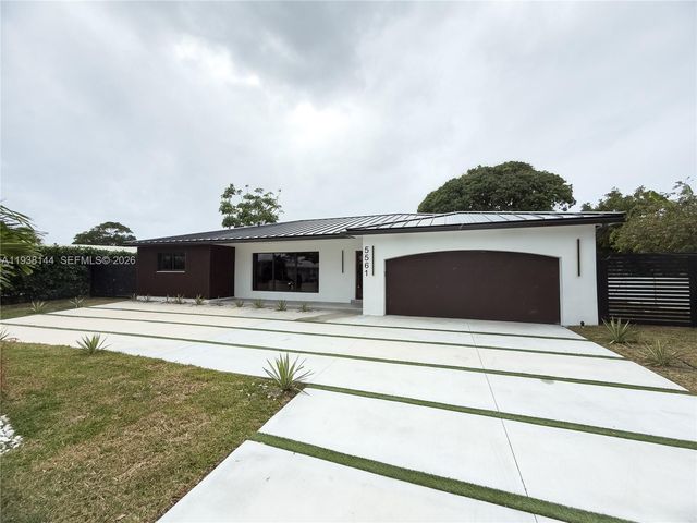 5561 NE 28th Ave, Fort Lauderdale, FL 33308
