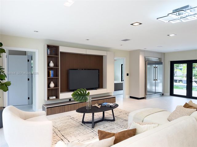 5561 NE 28th Ave, Fort Lauderdale, FL 33308